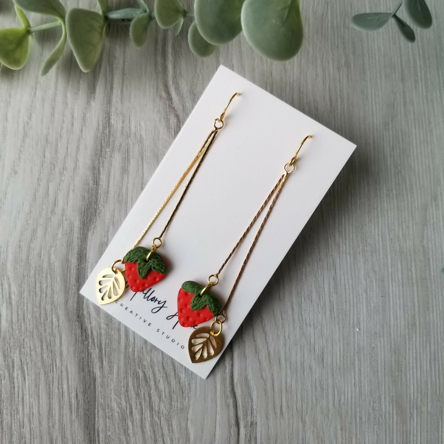 Strawberry and leaf gold chain earrings