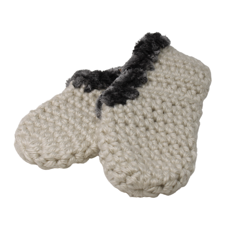 Childrens Knit fur lined slippers