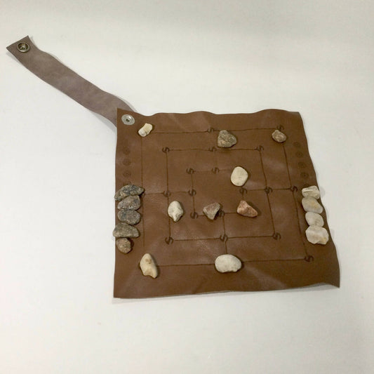 Mills Leather Pocket Game