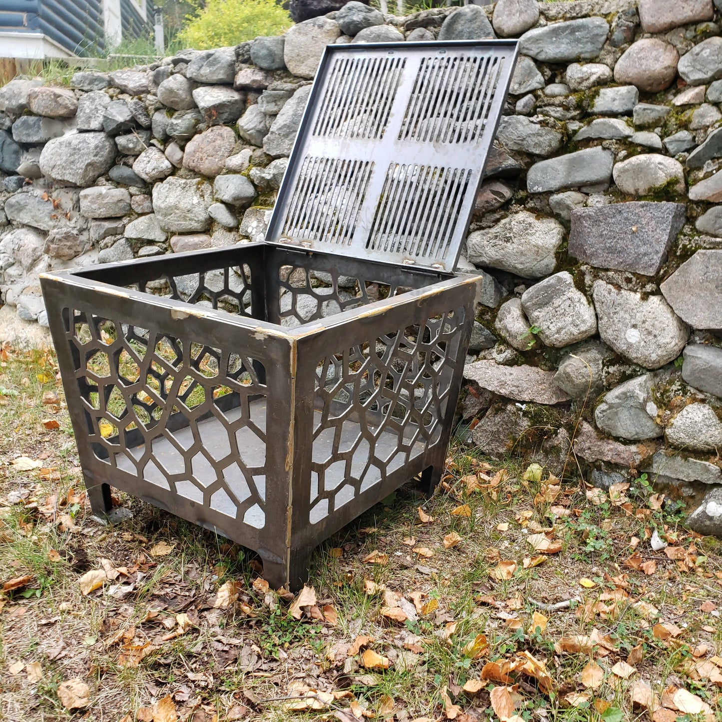 The NL Standard - Tapered Firepit With Grille